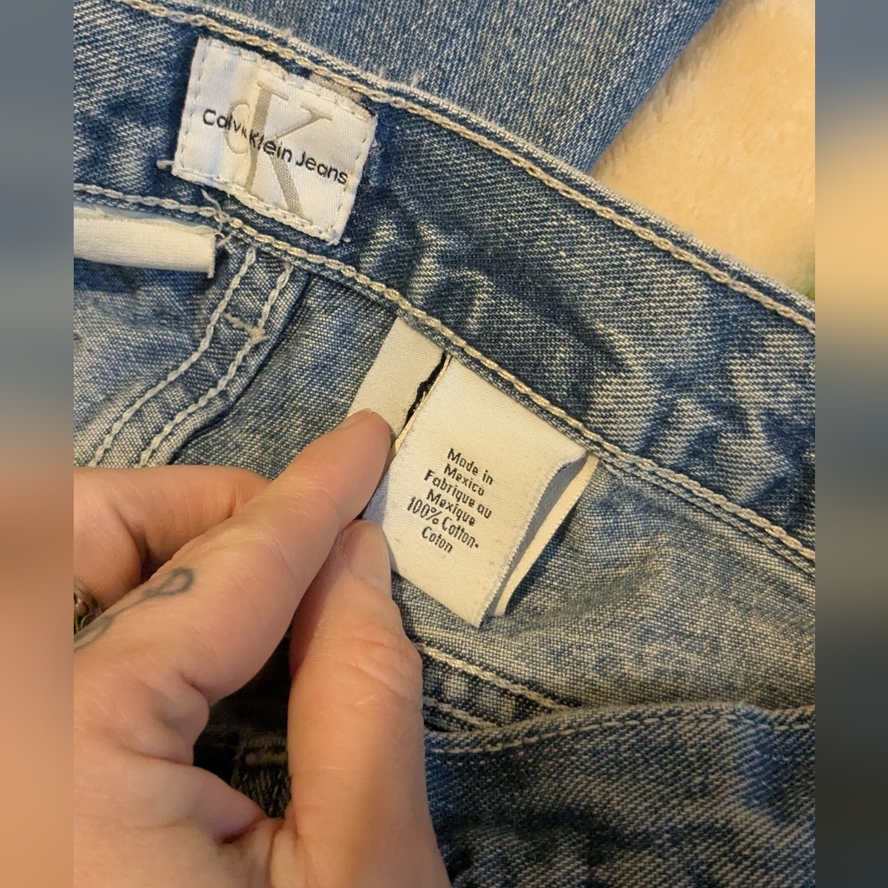 Calvin Klein Size 27 Jeans Boyfriend Jean - Picture 6 of 13